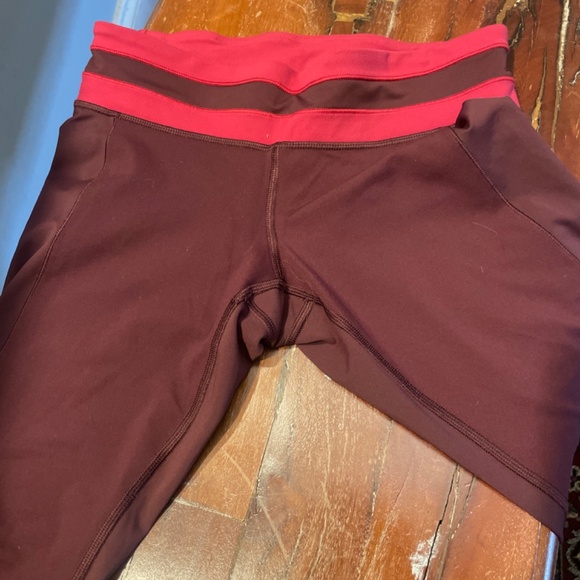 Lululemon Capri maroon pants - Picture 3 of 3